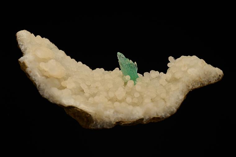 APOPHYLLITE on QUARTZ